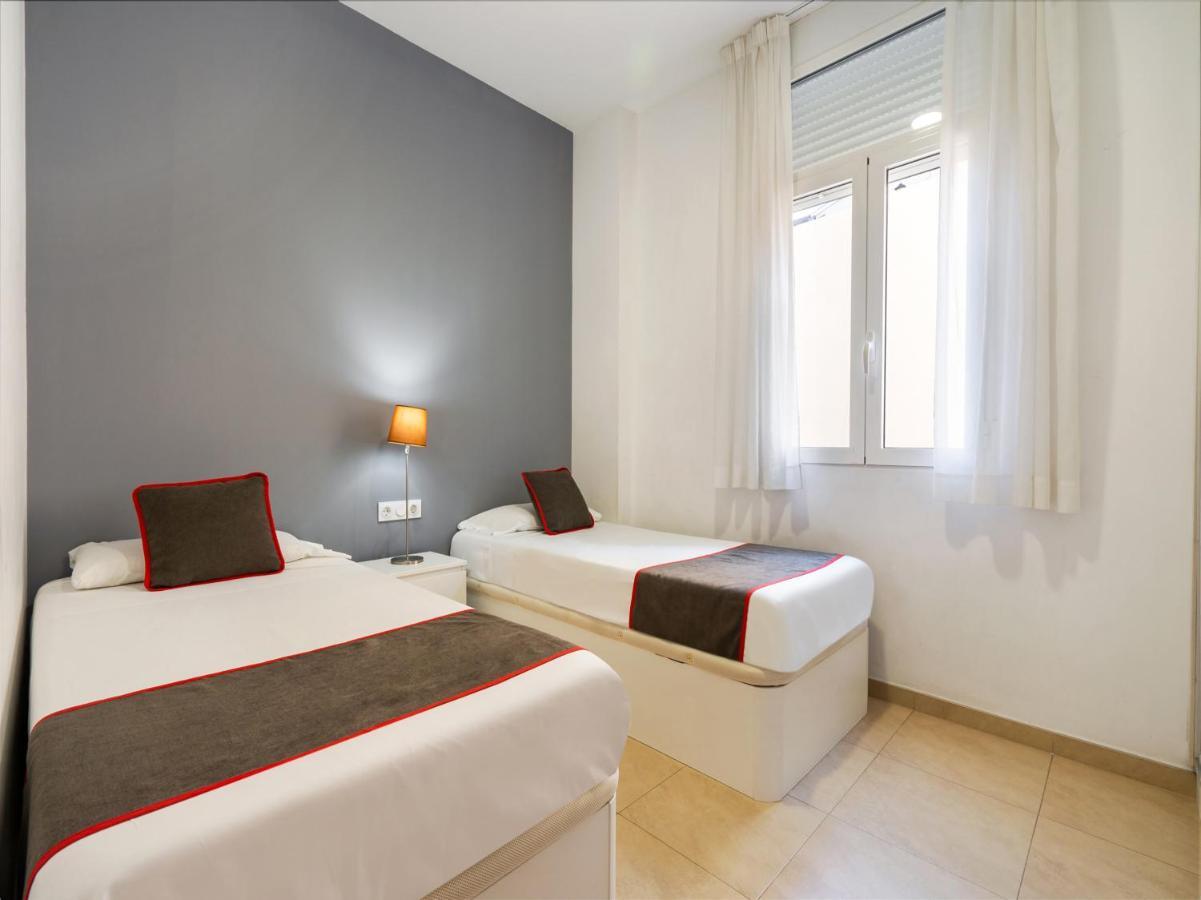 Oyo Style Apartments Puerto Валенсия Экстерьер фото