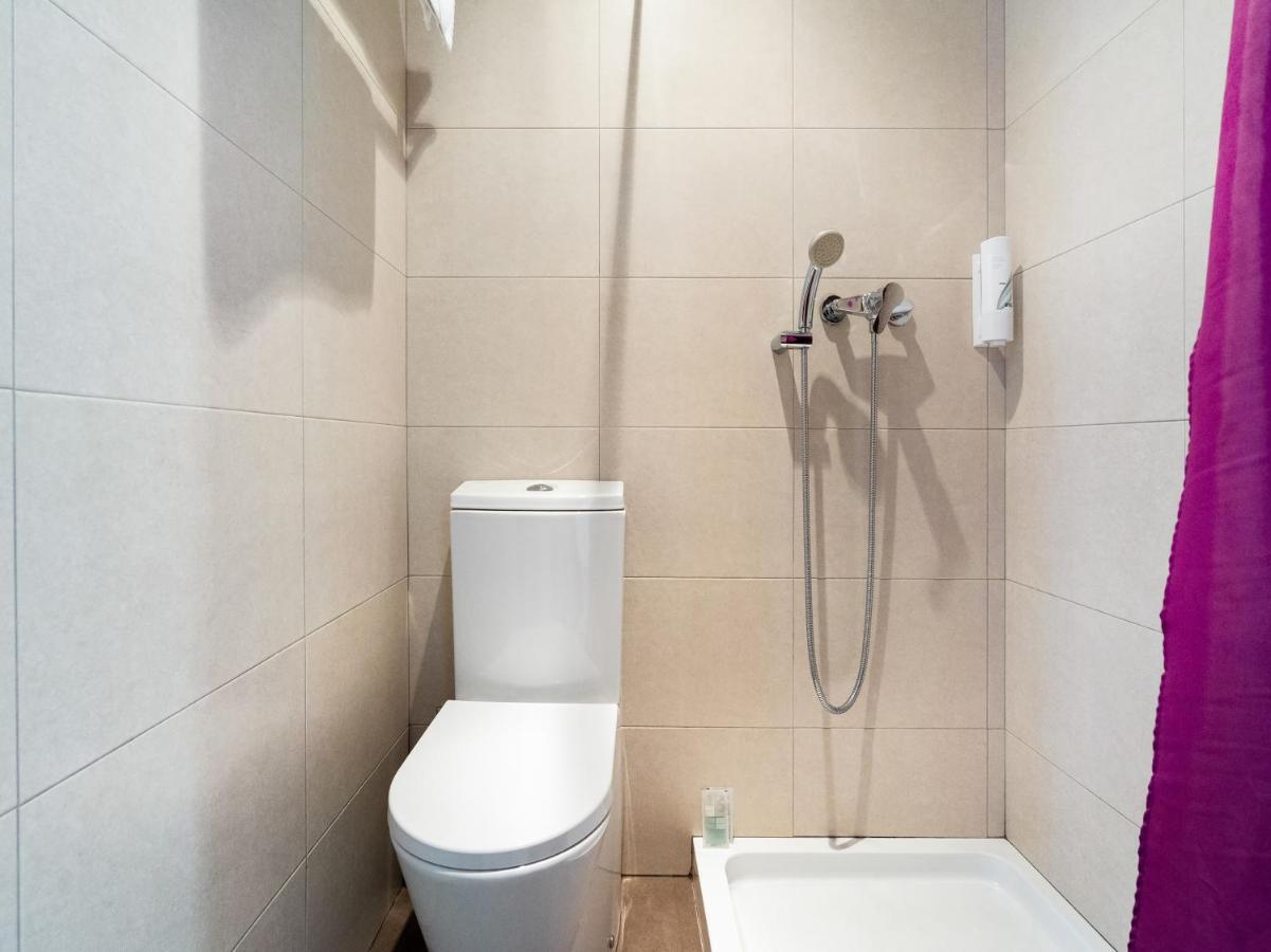 Oyo Style Apartments Puerto Валенсия Экстерьер фото