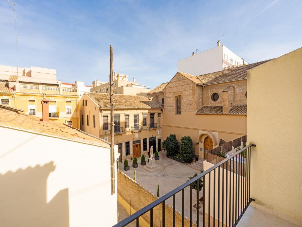 Oyo Style Apartments Puerto Валенсия Экстерьер фото