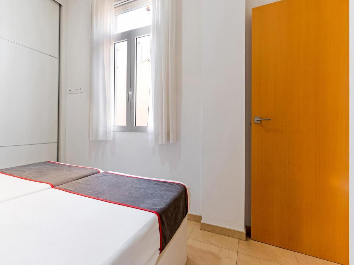Oyo Style Apartments Puerto Валенсия Экстерьер фото
