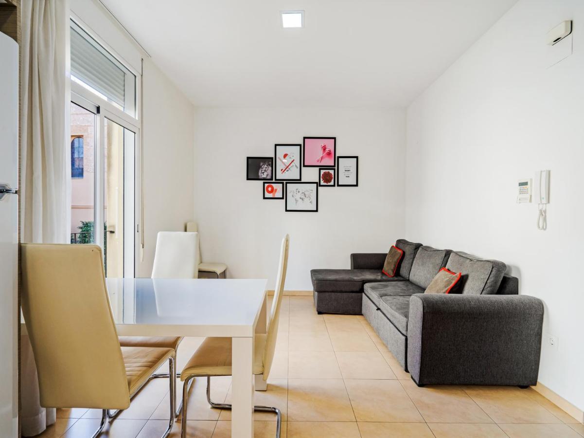 Oyo Style Apartments Puerto Валенсия Экстерьер фото