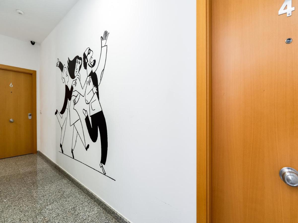 Oyo Style Apartments Puerto Валенсия Экстерьер фото